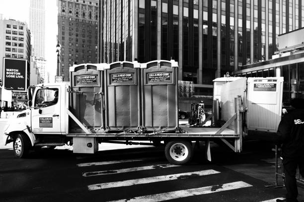 Best Porta potty delivery and setup  in Delafield, WI